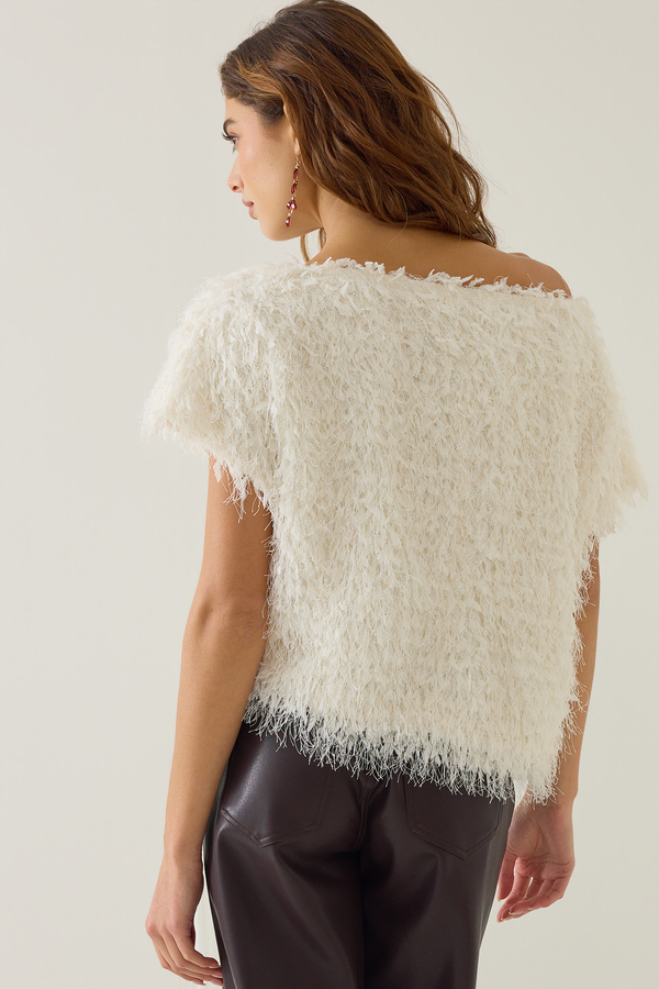 Abrile Boatneck Top Detail 5 - Altar'd State