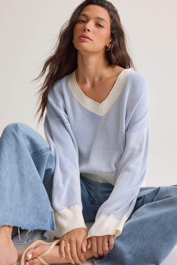 Jaci V Neck Sweater Detail 3 - Altar'd State