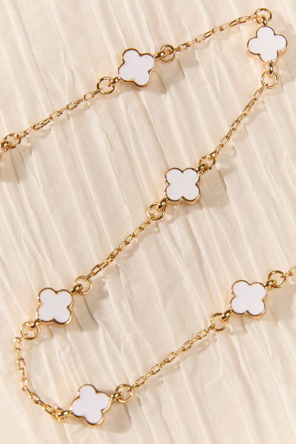 18K Gold Dainty Clover Choker Detail 5 - Altar'd State