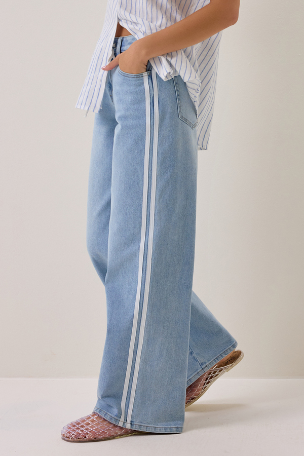 Skylar Side Stripe Jeans Detail 4 - Altar'd State