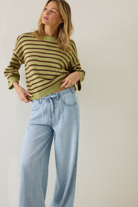 Janae High-Rise Jean Detail 6 - Altar'd State