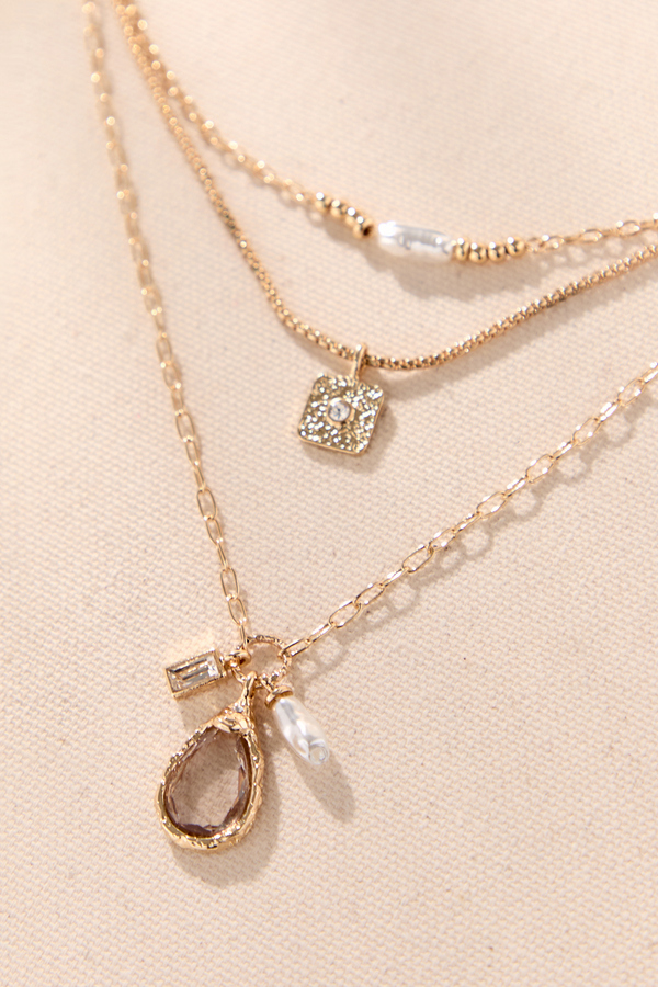 Radiant Pearl & Lock Layered Necklace Detail 3 - Altar'd State