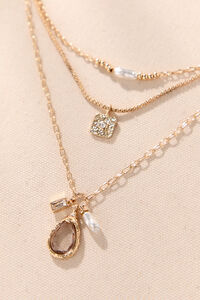 Radiant Pearl & Lock Layered Necklace Detail 3 - Altar'd State