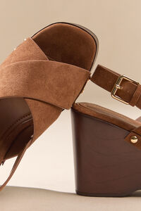 Willow Studded Wedge Detail 3 - Altar'd State