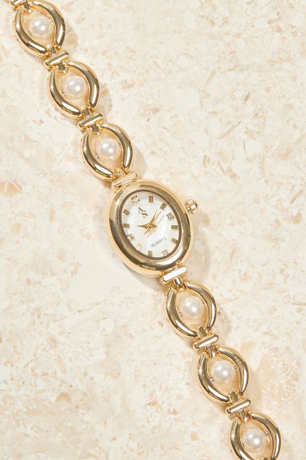 Pearl Oval Face Watch Detail 3 - Altar'd State