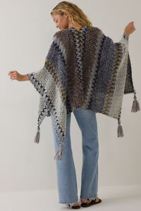 Auburn Knit Poncho Detail 4 - Altar'd State
