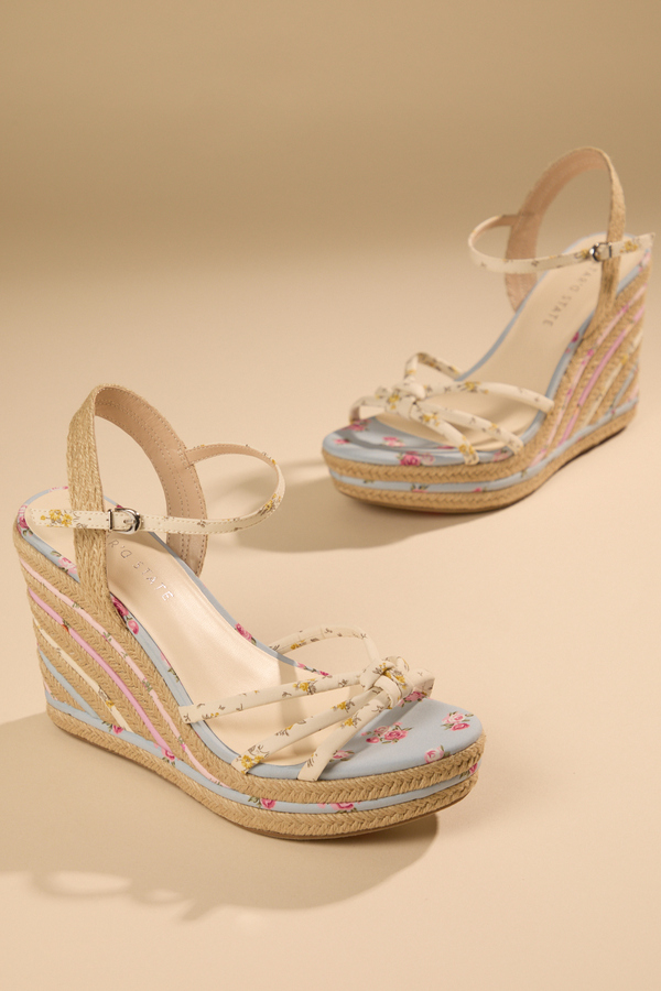 Addeline Wedges Detail 3 - Altar'd State