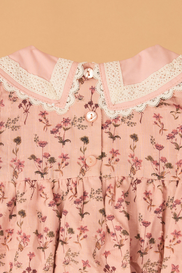 Finley Floral Bubble Detail 4 - Altar'd State
