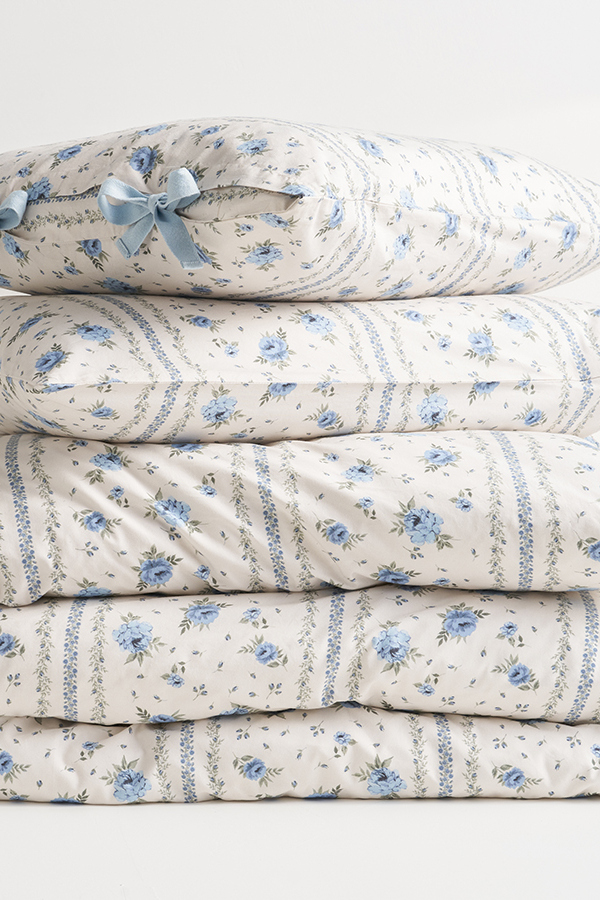 Aurora Cotton Duvet Cover Detail 3 - Altar'd State