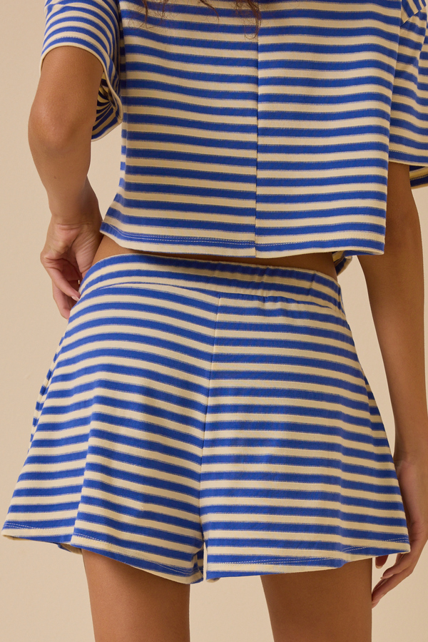 Nyra Stripe Relaxed Short Detail 6 - Altar'd State