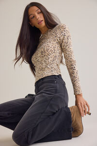 Roxy Leopard Fitted Top Detail 5 - Altar'd State
