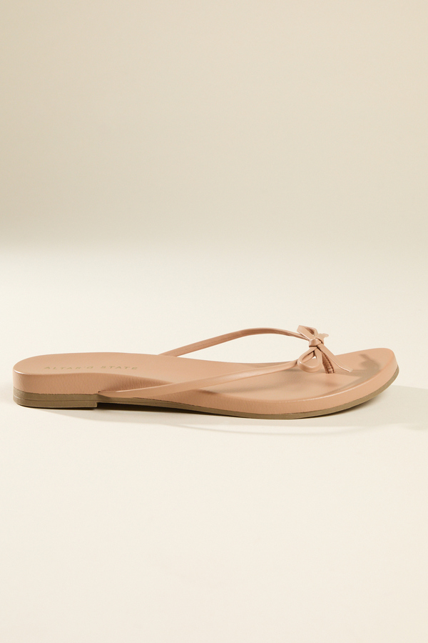 Michelle Bow Sandals Detail 2 - Altar'd State