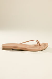 Michelle Bow Sandals Detail 2 - Altar'd State