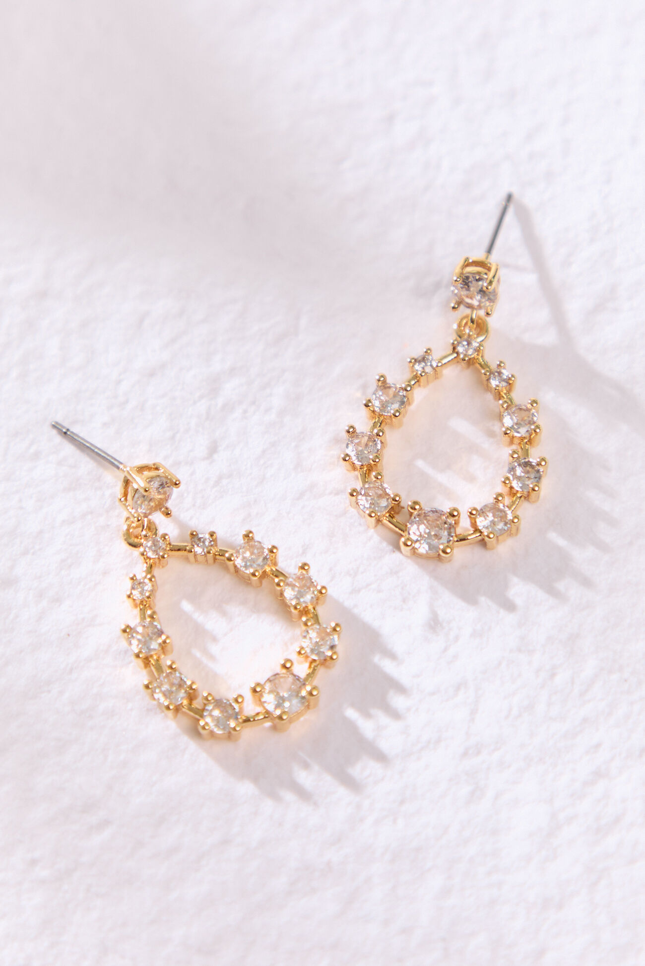 18K Gold Teardrop Glitz Dangle