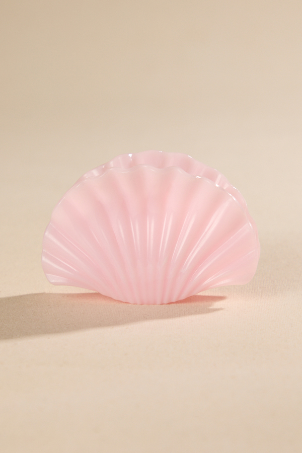 Seashell Claw Clip - Altar'd State
