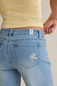 Lessie Daisy Jeans Detail 6 - Altar'd State