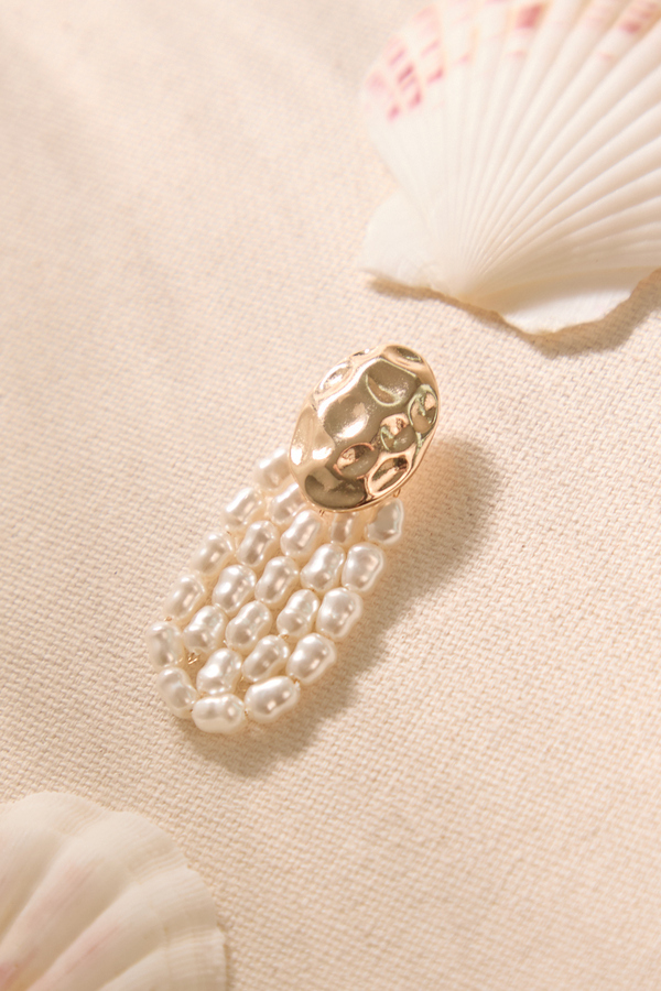 Emery Pearl Draped Earrings Detail 2 - Altar'd State