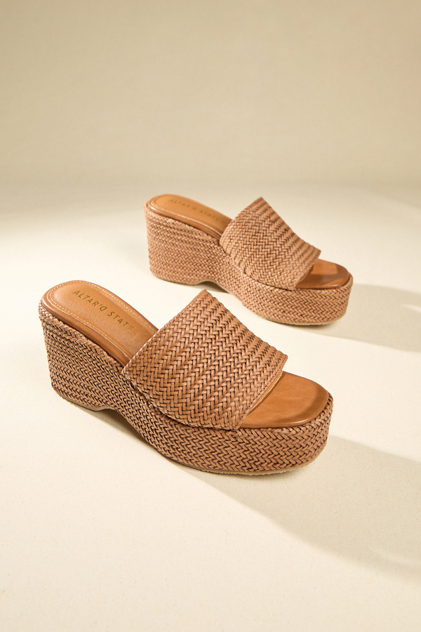 Josie Woven Wedge Detail 3 - Altar'd State