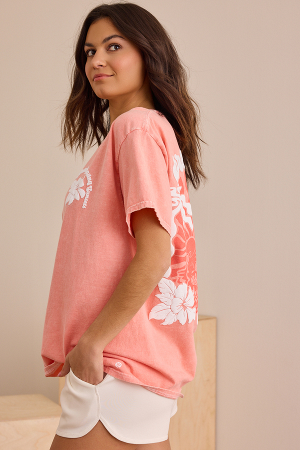 Forever Chasing Sunsets Graphic Tee Detail 4 - Altar'd State