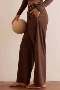 Elevated Ease Pant Detail 5 - Altar'd State