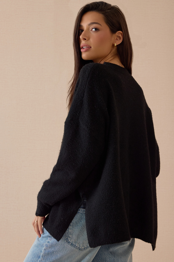 Leia Oversized Tunic Sweater Detail 5 - Altar'd State