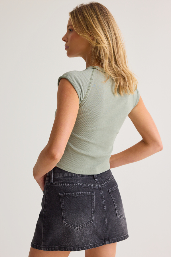 Orly Ribbed FItted Tee Detail 4 - Altar'd State