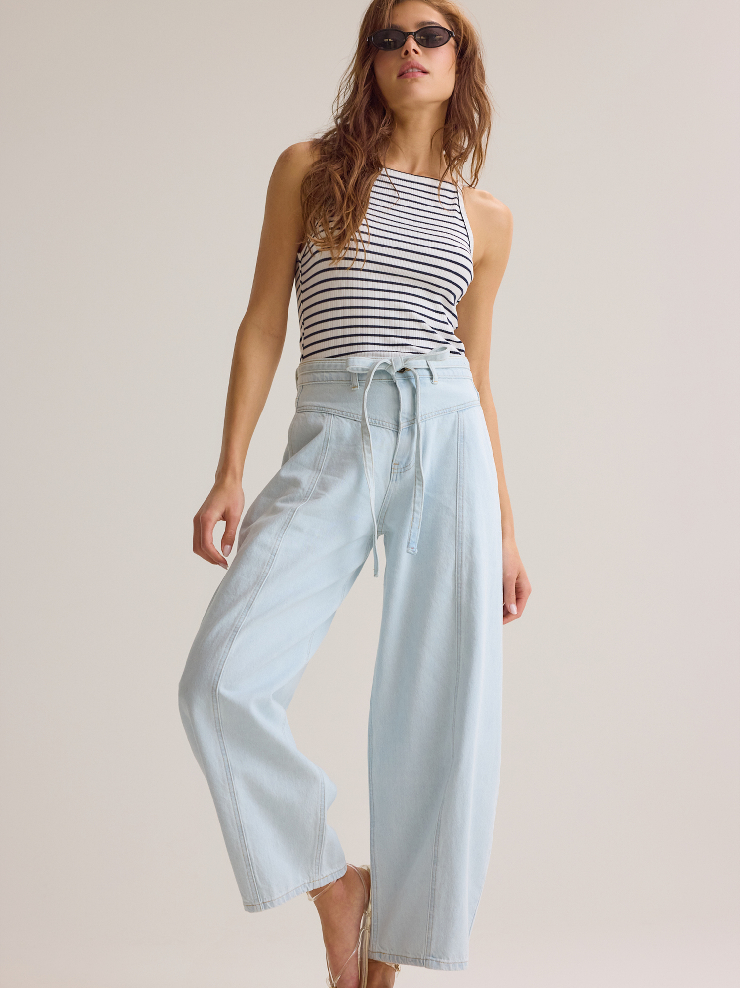 Moxie Barrel Tie Pants in Light Wash | Altar'd State