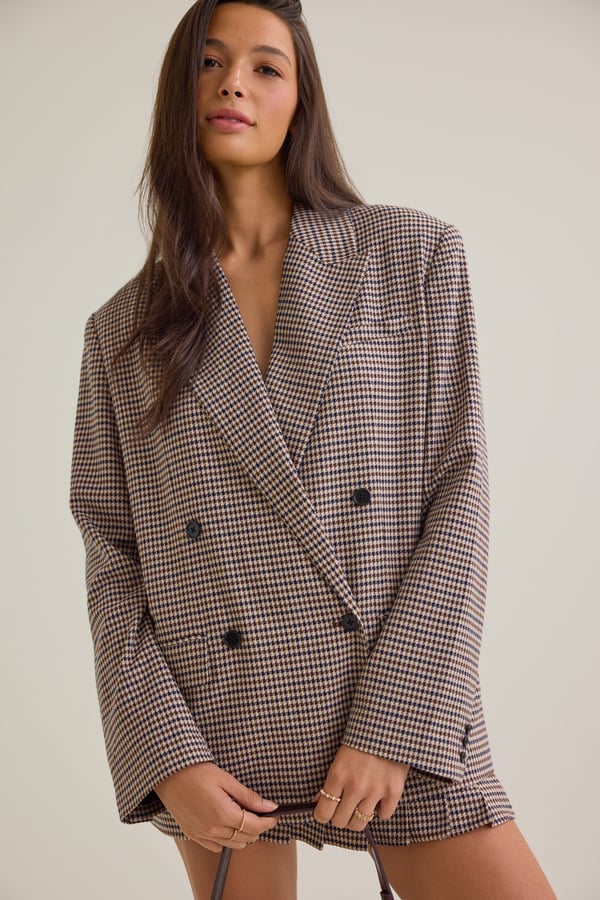 Betty Plaid Blazer Detail 2 - Altar'd State