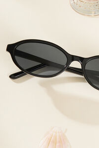 Elite Energy Sunglasses Detail 2 - Altar'd State