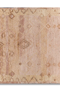 Primrose Handknotted Rug Detail 2 - Altar'd State