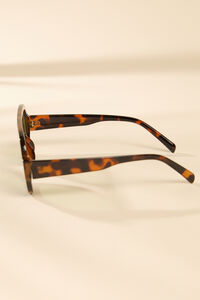 Timeless Tint Sunglasses Detail 4 - Altar'd State