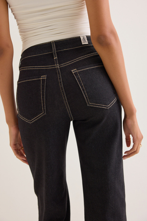 Janae Mid Rise Contrast Pipe Jean - Altar'd State - 