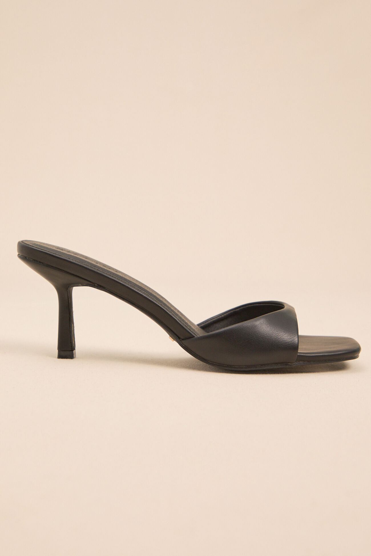Yohan Kitten Heel by Billini