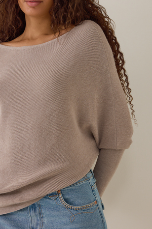 Athalia Asymmetrical Hem Boatneck Sweater - Altar'd State - 