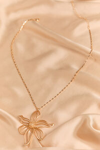 Open Floral Statement Necklace Detail 3 - Altar'd State
