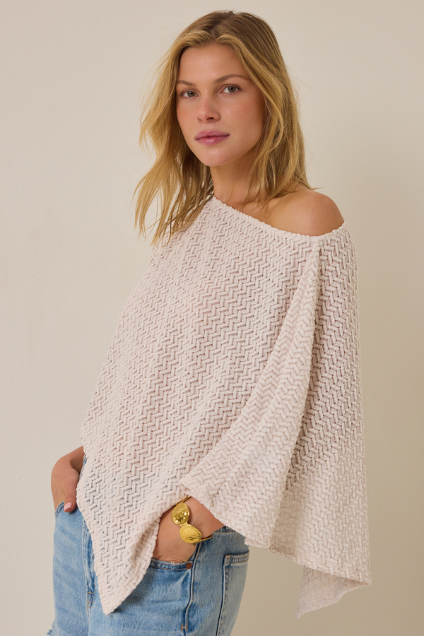 Larken Knit Poncho Detail 4 - Altar'd State