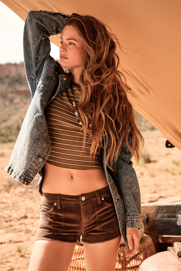 Laura Denim Barn Jacket Detail 3 - Altar'd State