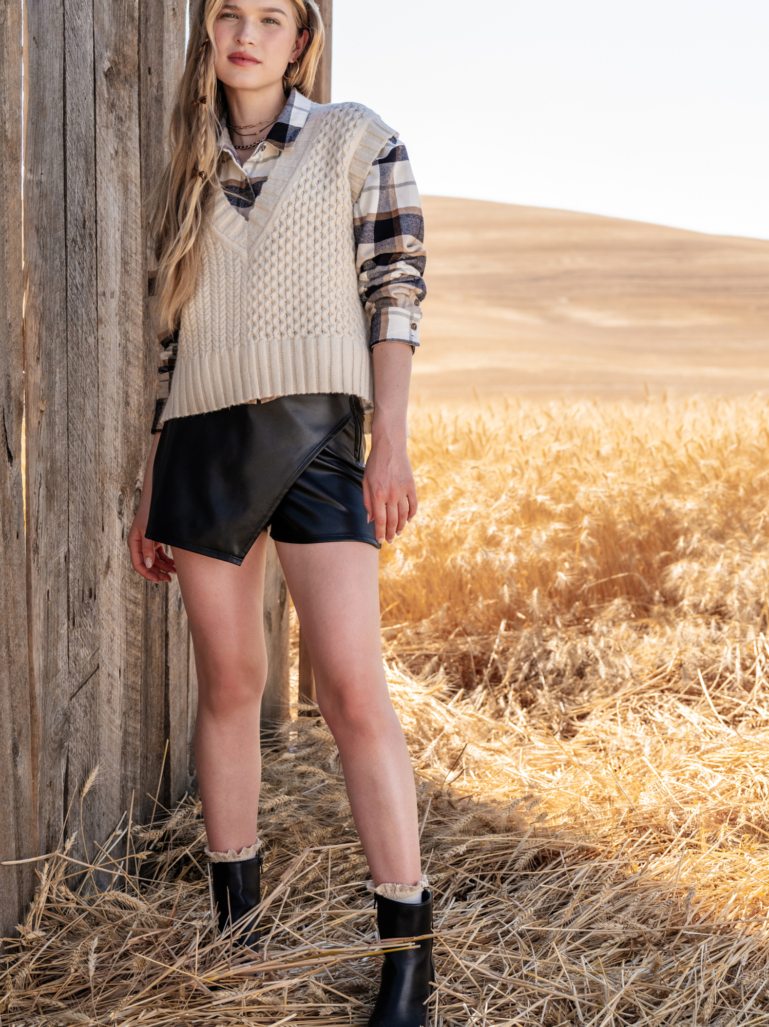 Daphne Oversized Sweater Vest in Ivory | Altar'd State