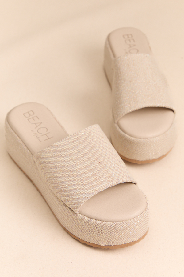 Matisse Pismo Platform Sandal Detail 4 - Altar'd State