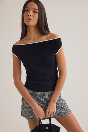 Cara Contrast Trim Off Shoulder Top - Altar'd State - 