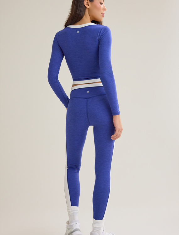 Daily Flex Crossover Legging Detail 4 - Altar'd State