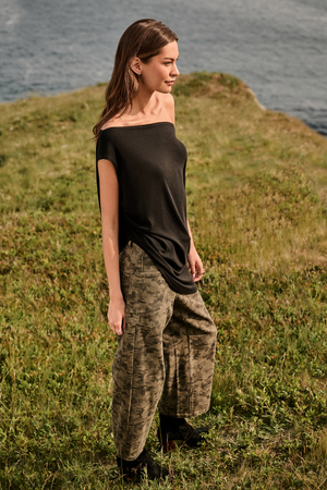 Winslet Camo Barrel Pant - Altar'd State - 