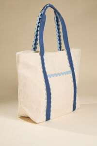 Ric Rac Boat Tote Detail 3 - Altar'd State