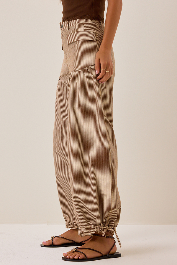 Paisley Tie Pant Detail 5 - Altar'd State