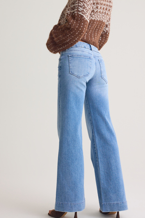 Asia Double Button Jeans - Altar'd State