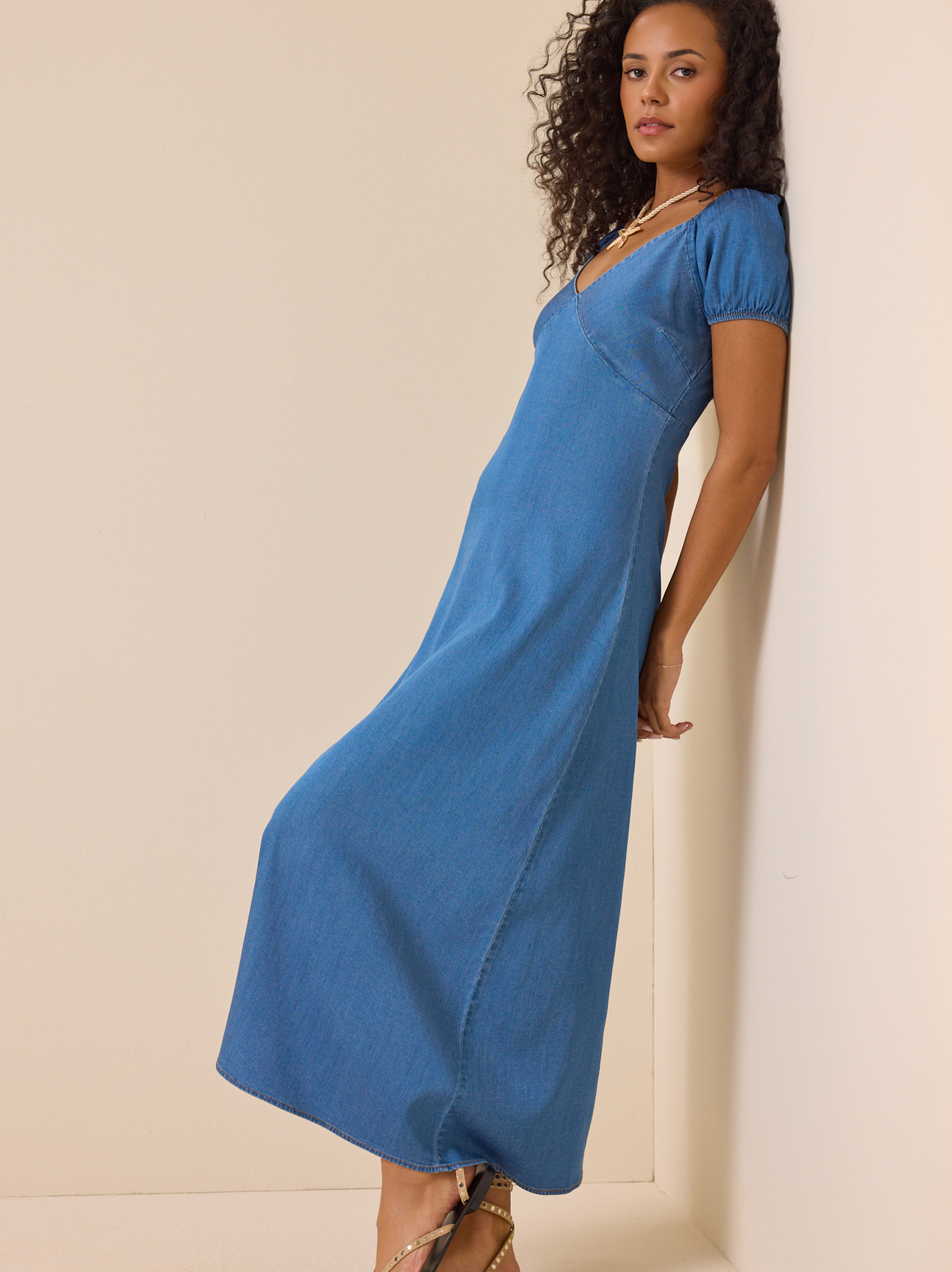 layered white maxi dress Confête