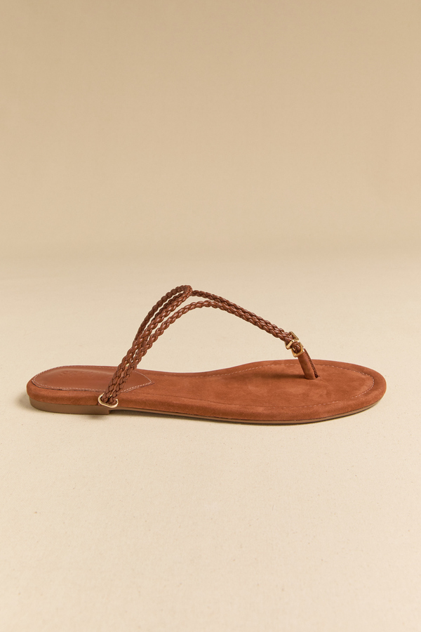 Schutz Cordelia Flat Detail 2 - Altar'd State