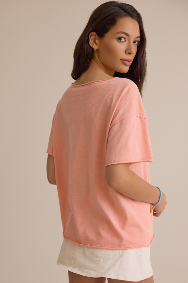 Alyssa Boatneck Tee Detail 4 - Altar'd State