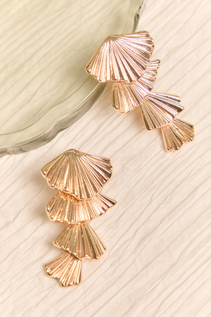 Fan Tiered Dangle Earring - Altar'd State - 