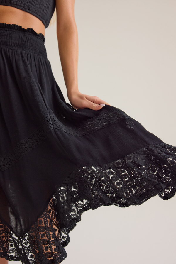 Dru Midi Skirt Detail 2 - Altar'd State